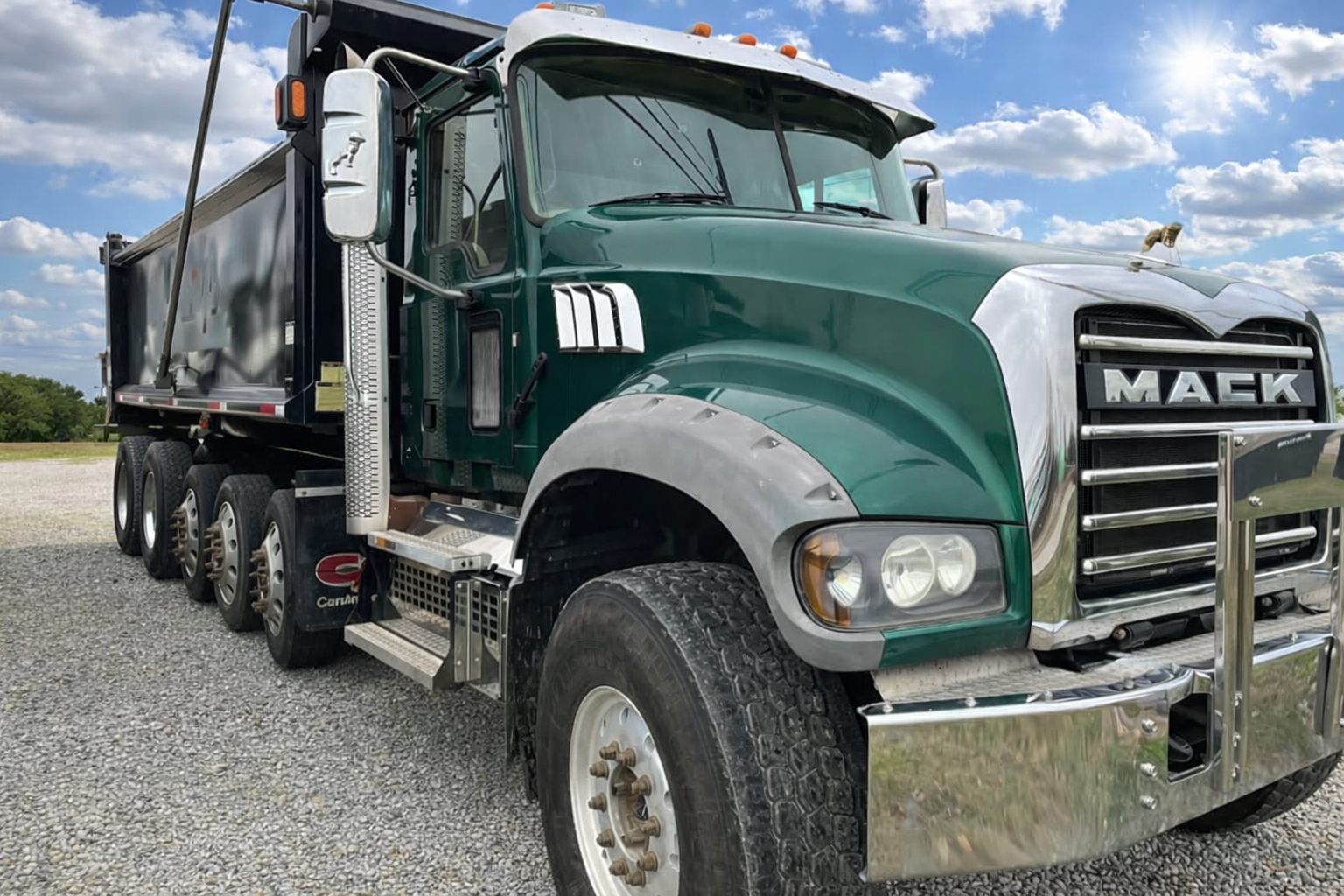 2019 MACK GR64F - Image 4